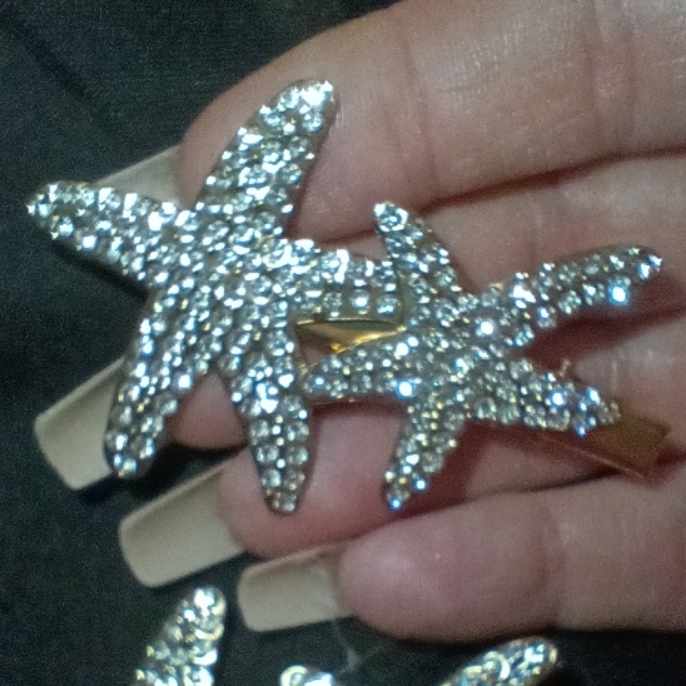 ​Beachy Crystal Starfish Gold Barrettes (Set of 2)